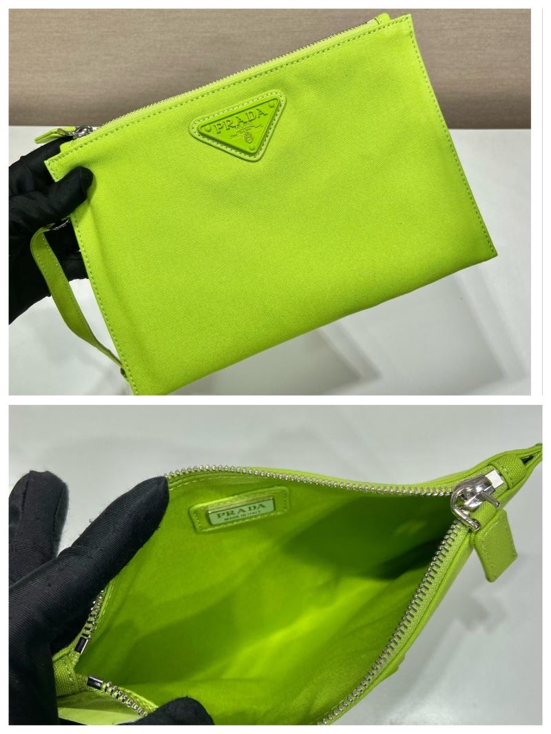 Pra*a tote bags